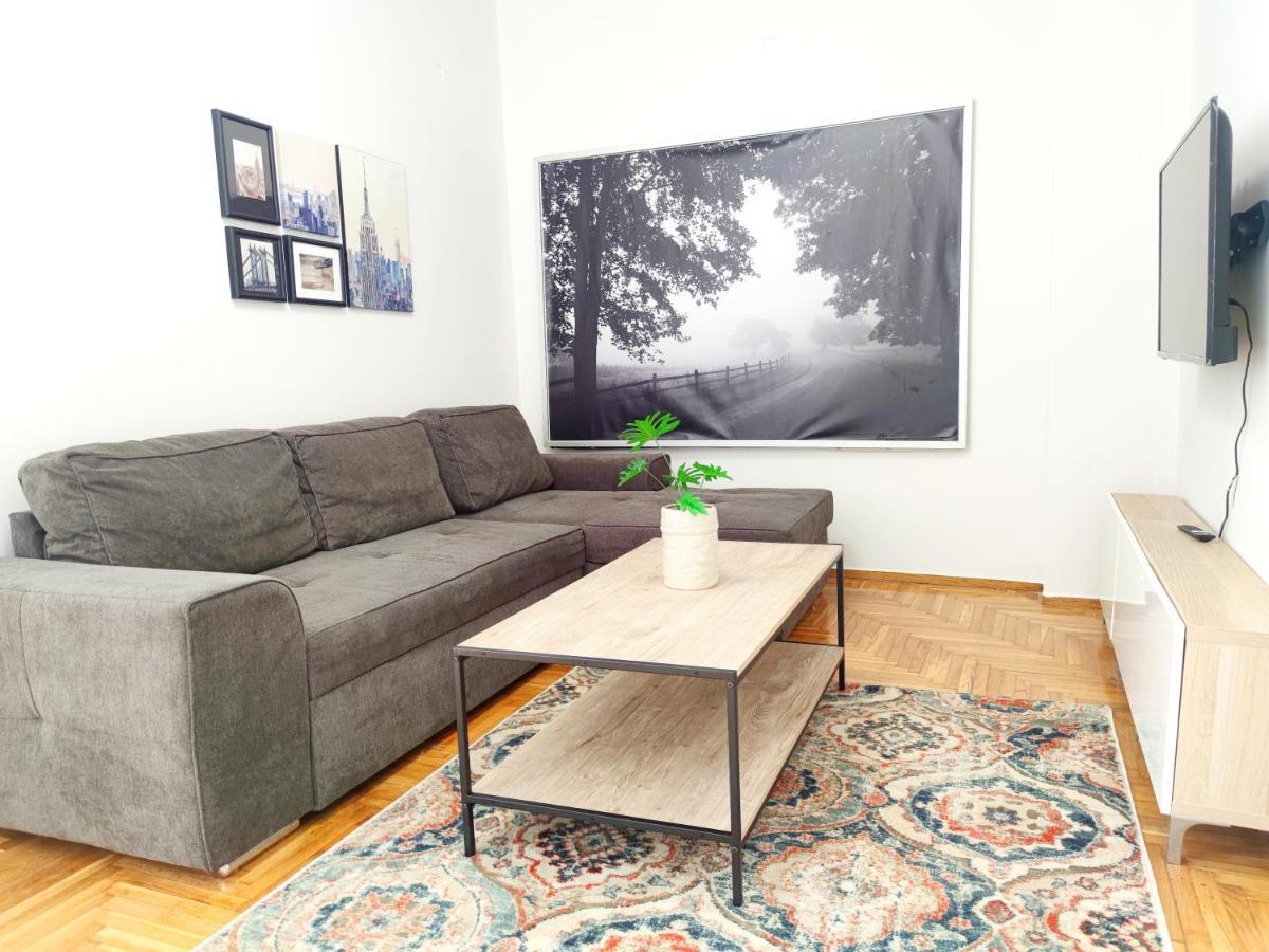 Near Nearchos Cultural Center Apartment *